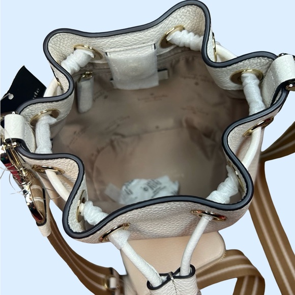 Kate Spade White Shoulder Bag with Drawstring Closure NWT 🚨LOW START🚨 - Picture 4 of 10